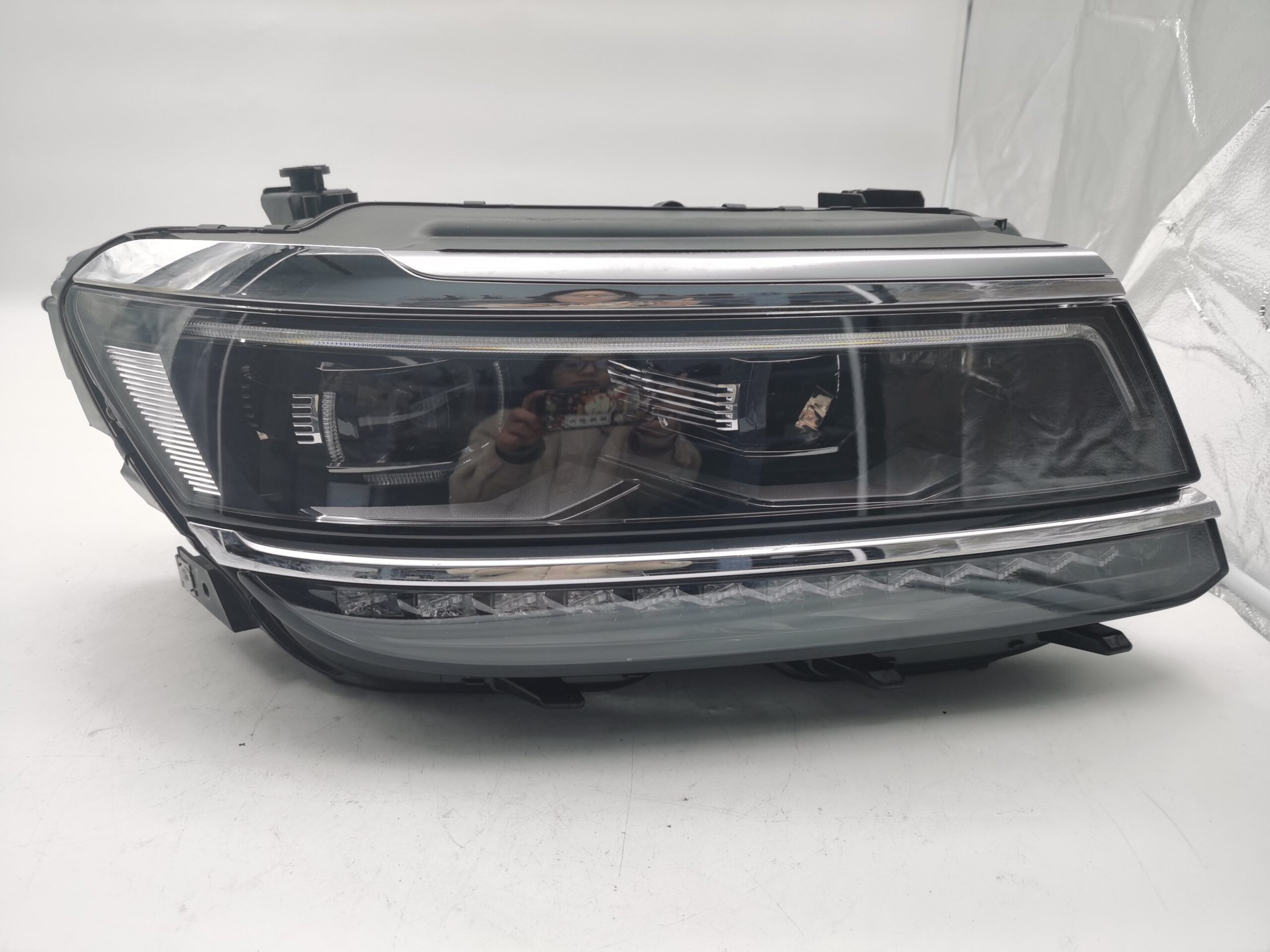 Volkswagen TIGUAN 2017-2021 LED R.H.S HEADLIGHT ASSEMBLY