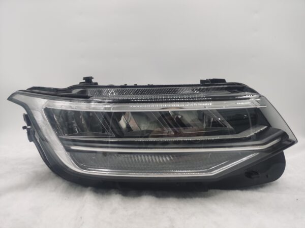 Volkswagen TIGUAN 2021-2023 LED R.H.S HEADLIGHT ASSEMBLY