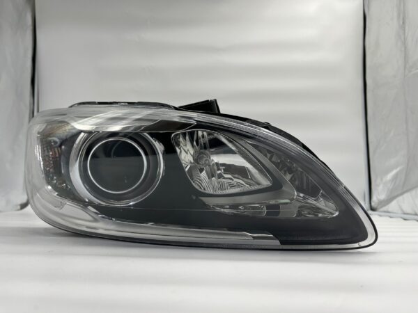 Volvo S60 2014-2017 R.H.S HEADLIGHT ASSEMBLY