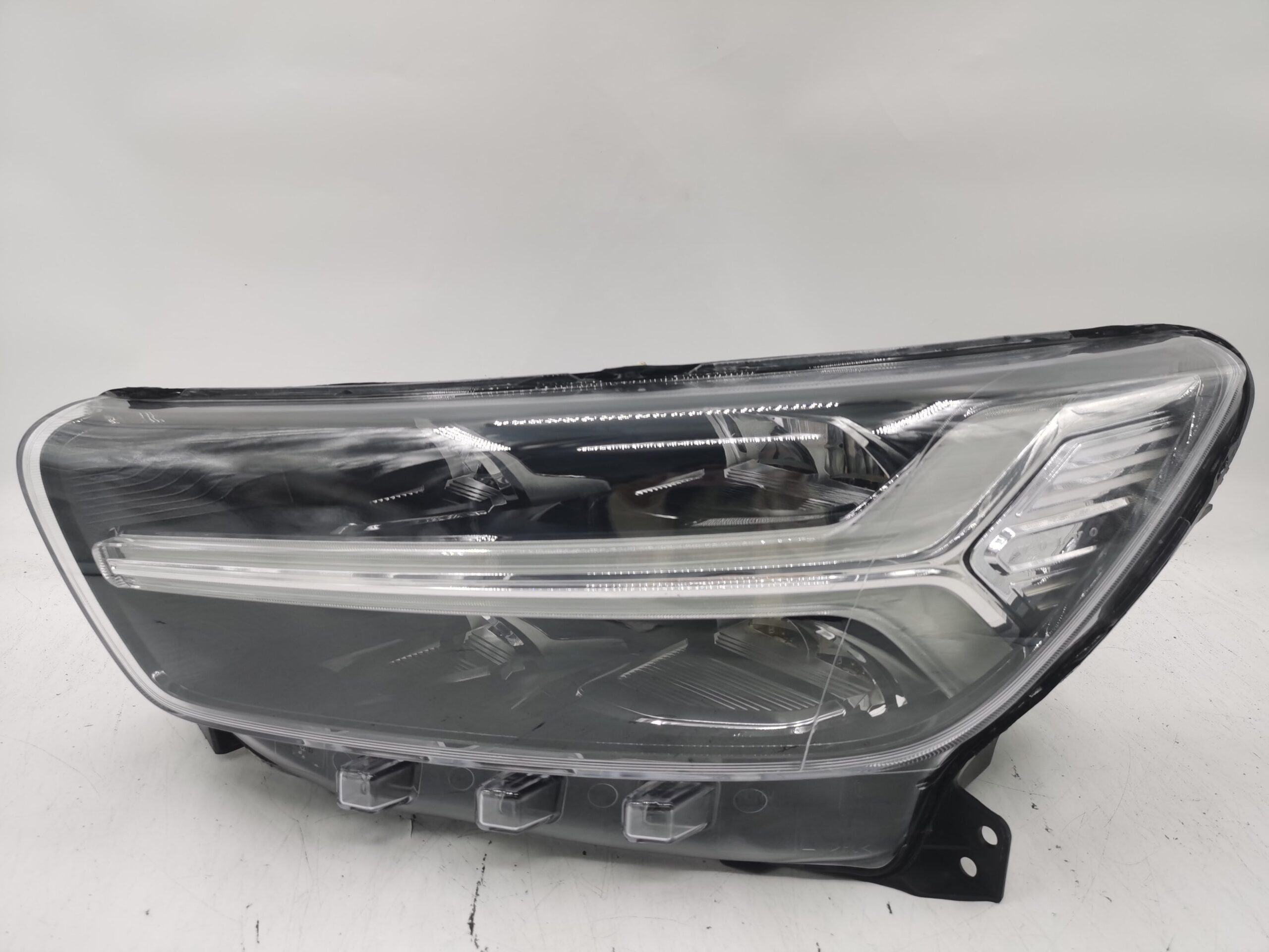 Volvo XC40 2017-2022 LED L.H.S Headlight Assembly