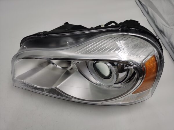 Volvo XC90 2003-2009 L.H.S HEADLIGHT ASSEMBLY