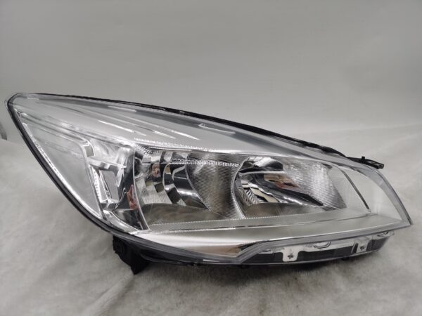 FORD ESCAPE(KUGA) MK2 2013-2016 HALOGEN R.H.S HEADLIGHT ASSEMBLY