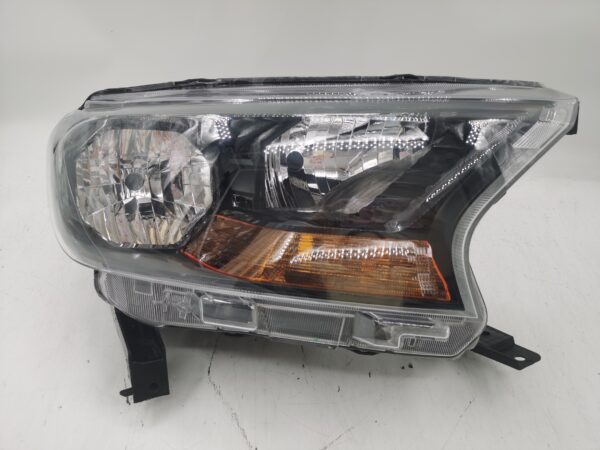 FORD EVEREST RANGER 2015-2019 HALOGEN R.H.S HEADLIGHT ASSEMBLY