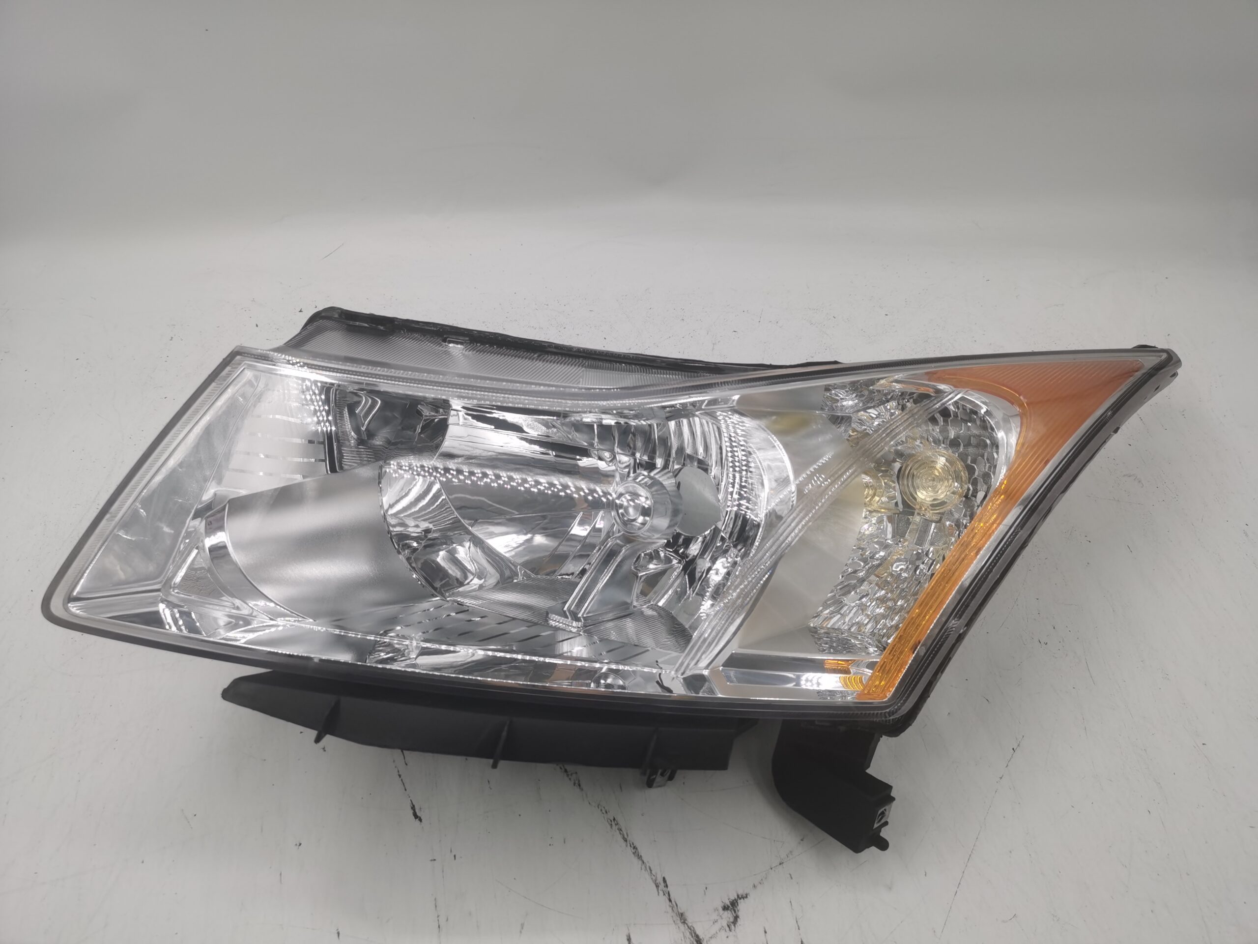 Holden CRUZE 2011-2014 HALOGEN L.H.S Headlight Assembly