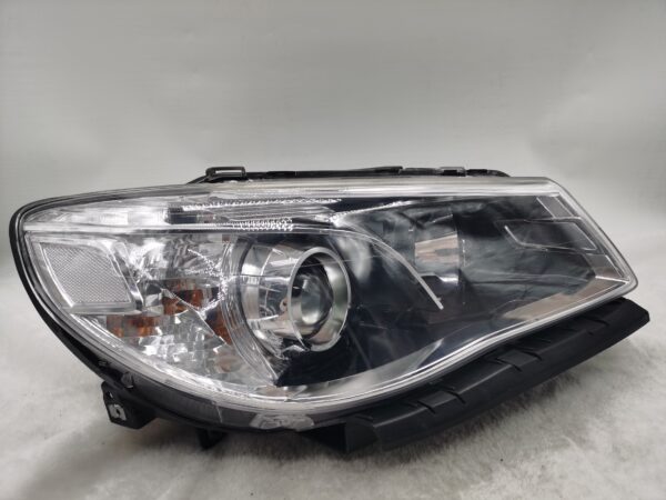 HOLDEN COMMODORE VF SV6 2013-2017 LENS HALOGEN R.H.S HEADLIGHT ASSEMBLY