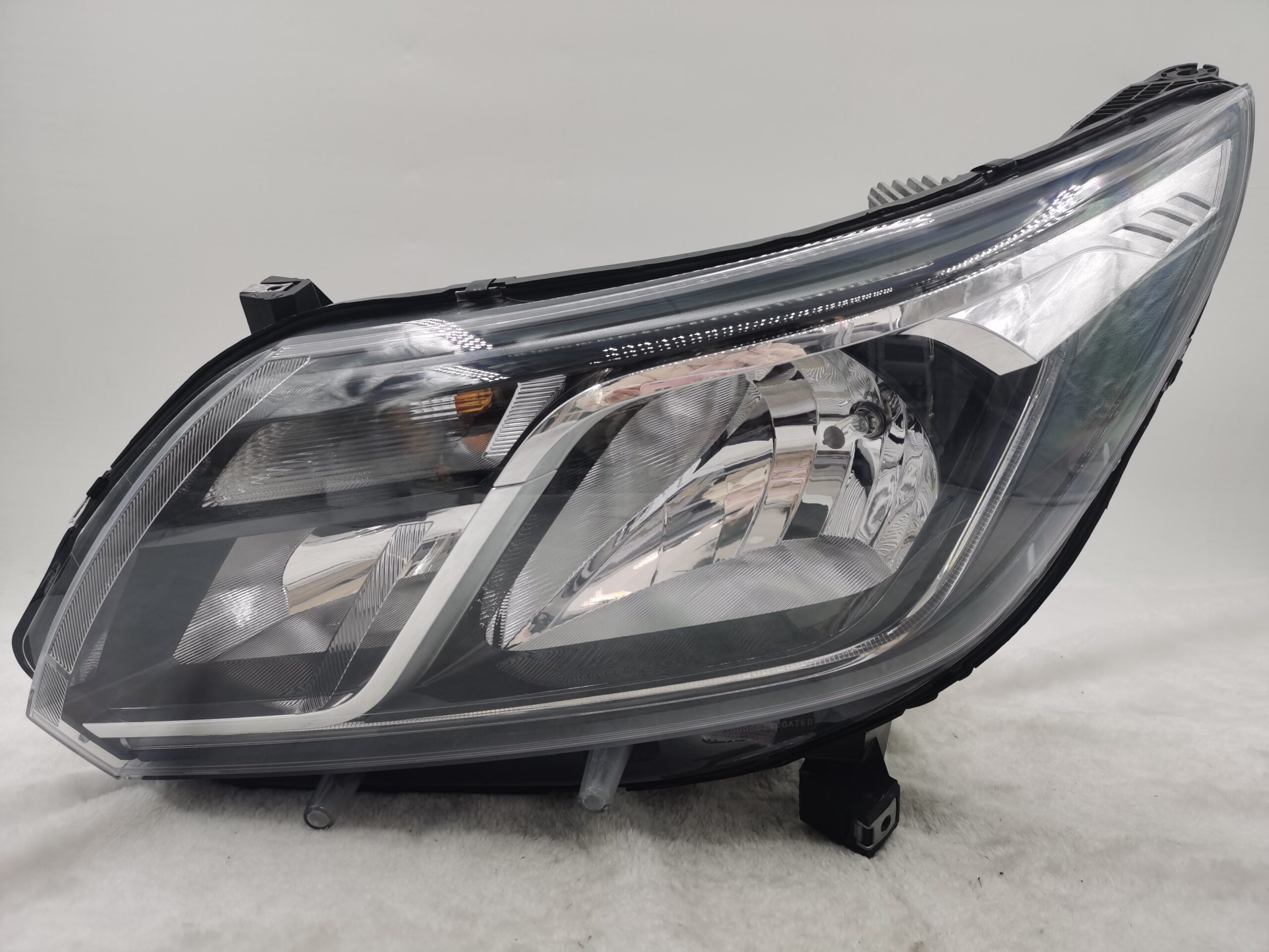 HOLDEN COLORADO 2016-2023 HALOGEN L.H.S HEADLIGHT ASSEMBLY