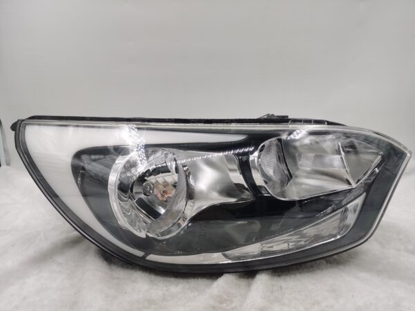 KIA RIO 2012-2017 HALOGEN R.H.S HEADLIGHT ASSEMBLY