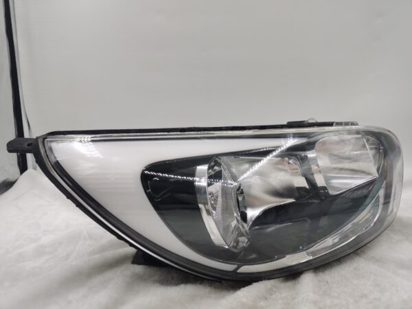 KIA RIO 2012-2017 HALOGEN R.H.S HEADLIGHT ASSEMBLY