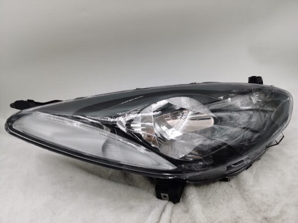 MAZDA 2 2007-2013 HALOGEN R.H.S HEADLIGHT ASSEMBLY