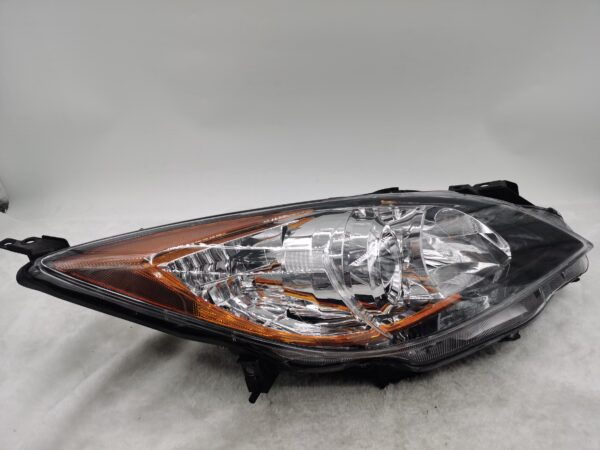 MAZDA 3 2010-2013 HALOGEN R.H.S HEADLIGHT ASSEMBLY