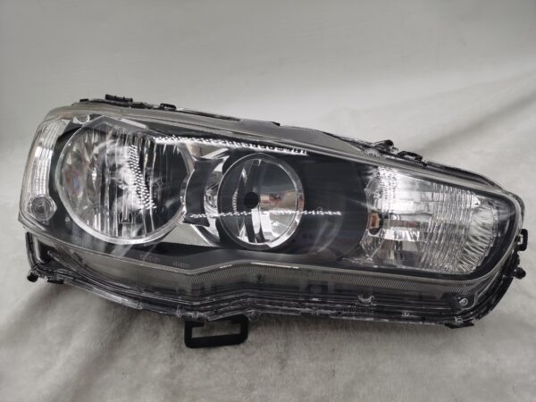 MITSUBISHI LANCER 2008-2018 HALOGEN R.H.S HEADLIGHT ASSEMBLY