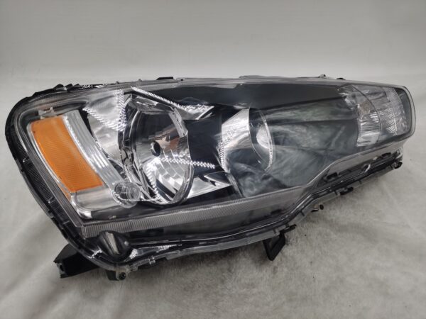 MITSUBISHI LANCER 2008-2018 HALOGEN R.H.S HEADLIGHT ASSEMBLY