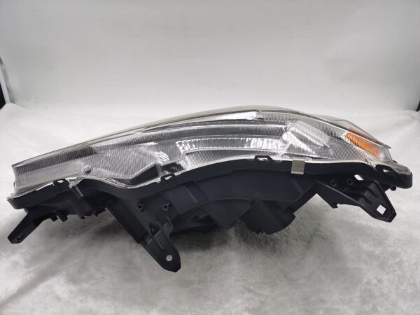 MITSUBISHI LANCER 2008-2018 HALOGEN R.H.S HEADLIGHT ASSEMBLY