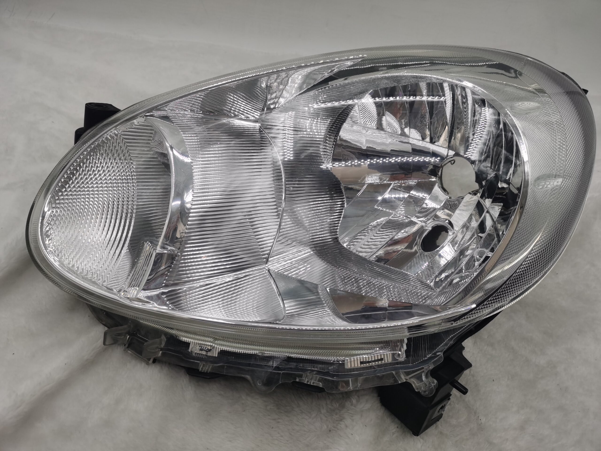 NISSAN MICRA K13 2010-2013 HALOGEN L.H.S HEADLIGHT ASSEMBLY