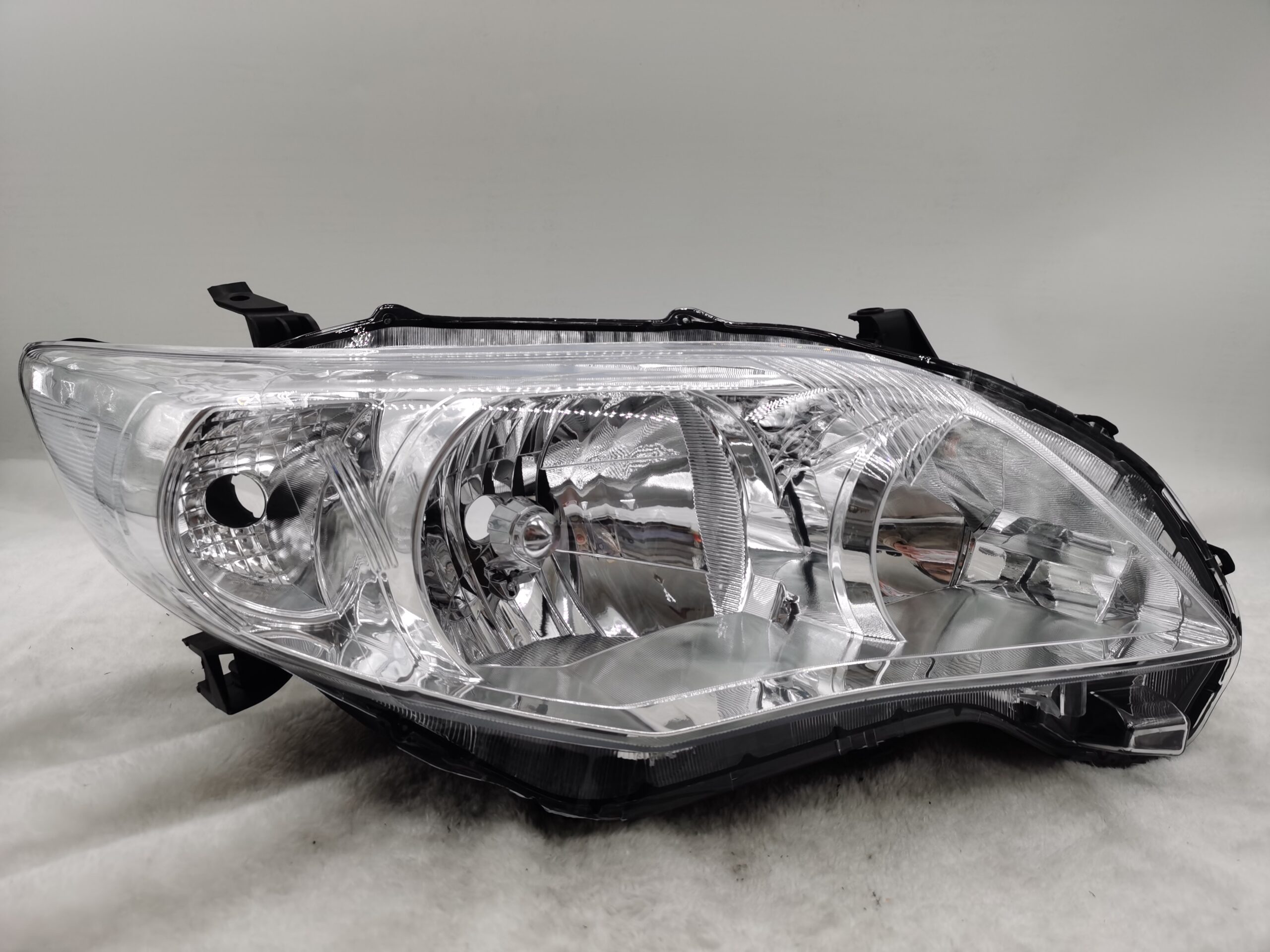 TOYOTA COROLLA E150 2011-2013 HALOGEN R.H.S HEADLIGHT ASSEMBLY