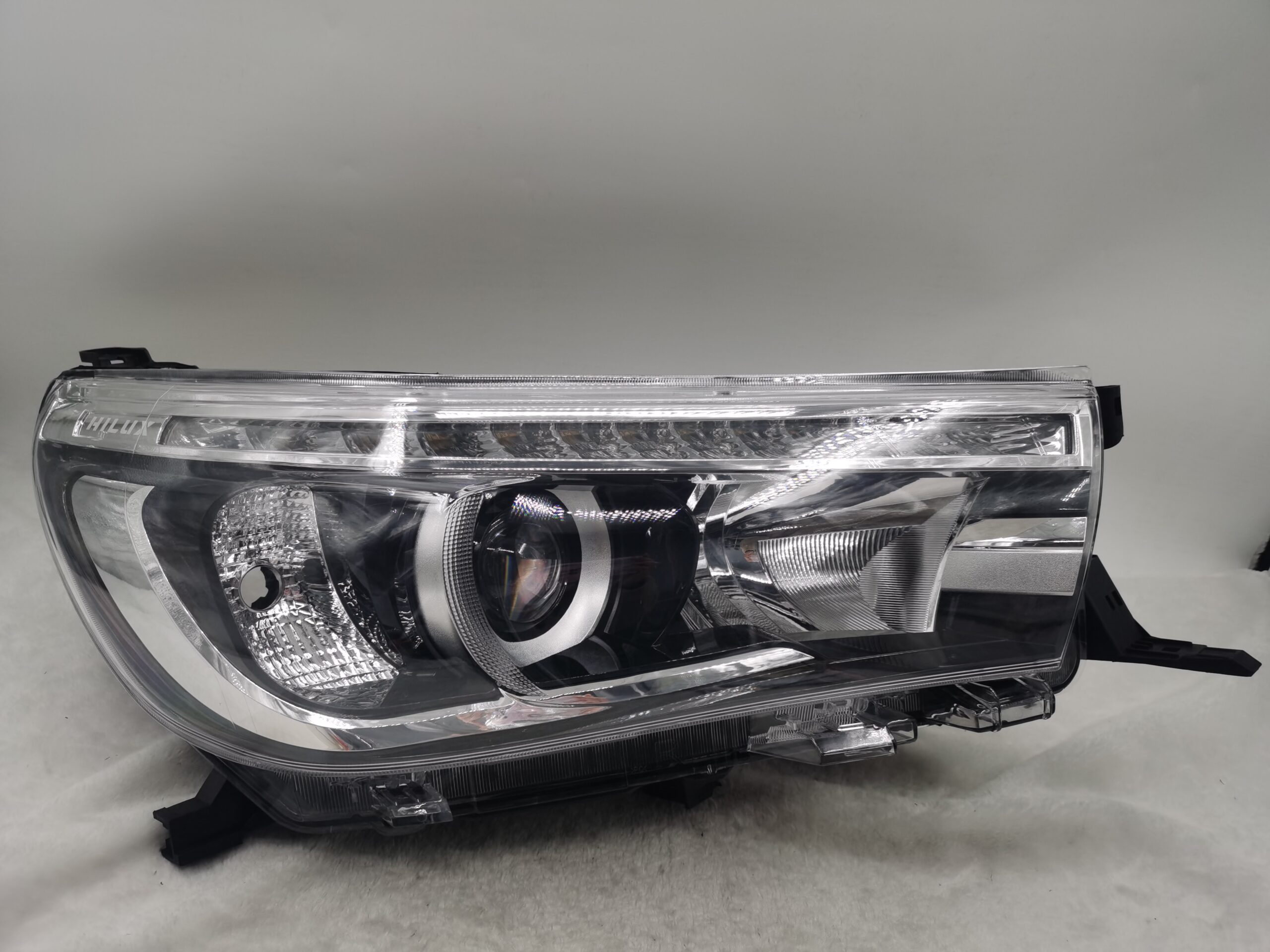 TOYOTA HILUX REVO 2015-2019 LED R.H.S HEADLIGHT ASSEMBLY