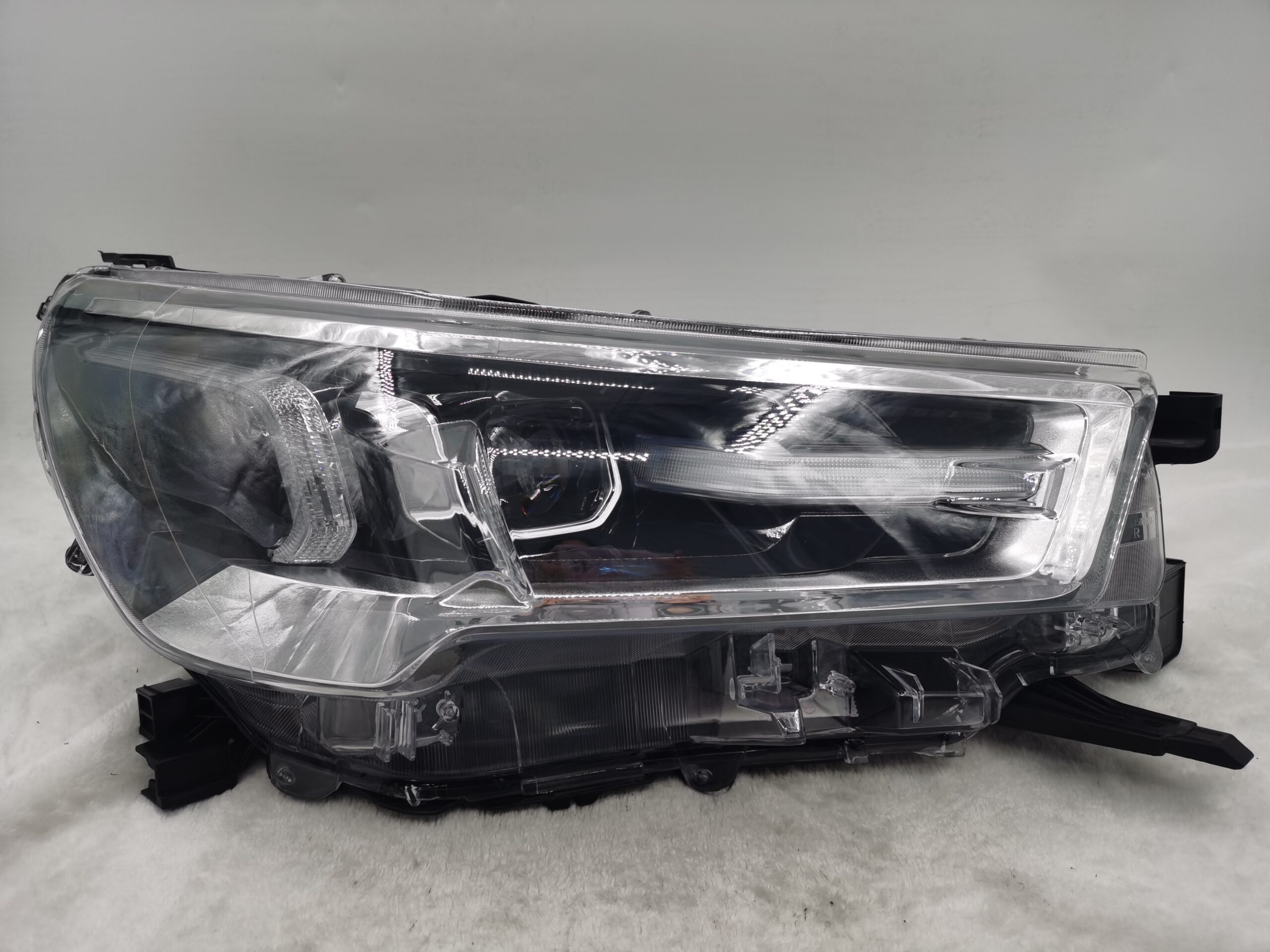 TOYOTA HILUX REVO 2020-2023 LED R.H.S HEADLIGHT ASSEMBLY