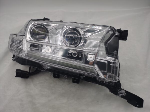 TOYOTA LANDCRUISER 200 SERIES VDJ200R 2016-2021 LED R.H.S HEADLIGHT ASSEMBLY