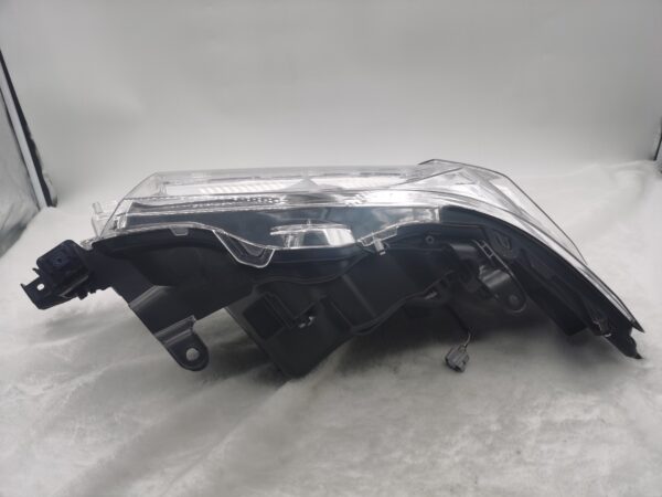 TOYOTA LANDCRUISER 200 SERIES VDJ200R 2016-2021 LED R.H.S HEADLIGHT ASSEMBLY