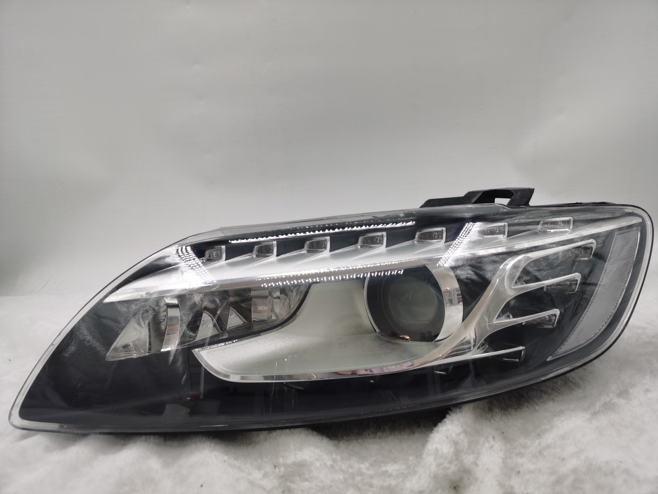 AUDI Q7 4LB 2010-2015 XENON LED L.H.S HEADLIGHT ASSEMBLY