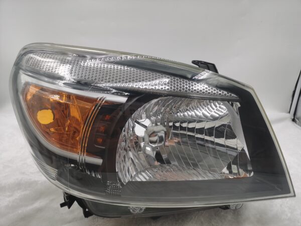 FORD EVEREST 2009-2012 HALOGEN R.H.S HEADLIGHT ASSEMBLY