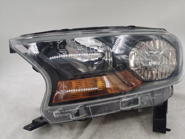 FORD EVEREST RANGER 2015-2019 HALOGEN L.H.S HEADLIGHT ASSEMBLY