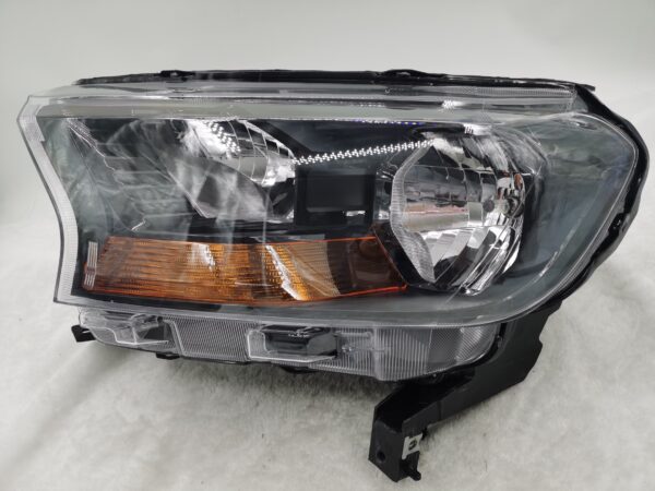 FORD EVEREST RANGER 2015-2019 HALOGEN L.H.S HEADLIGHT ASSEMBLY