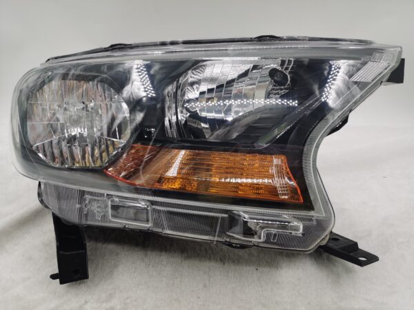 FORD EVEREST RANGER 2015-2019 HALOGEN R.H.S HEADLIGHT ASSEMBLY