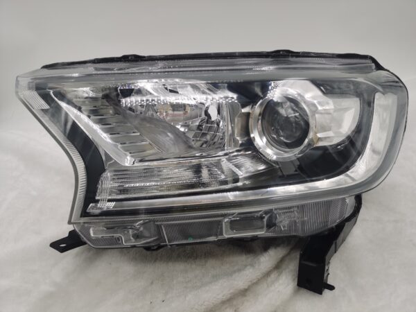 FORD EVEREST RANGER 2015-2019 LENS HALOGEN L.H.S HEADLIGHT ASSEMBLY