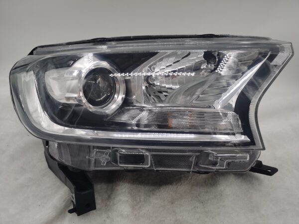 FORD EVEREST RANGER 2015-2019 LENS HALOGEN R.H.S HEADLIGHT ASSEMBLY