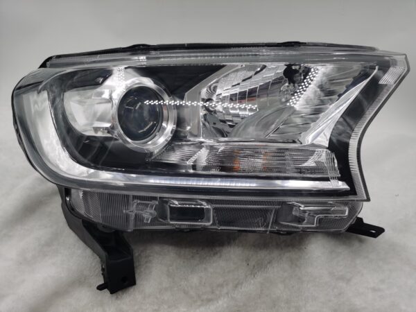 FORD EVEREST RANGER 2015-2019 LENS HALOGEN R.H.S HEADLIGHT ASSEMBLY