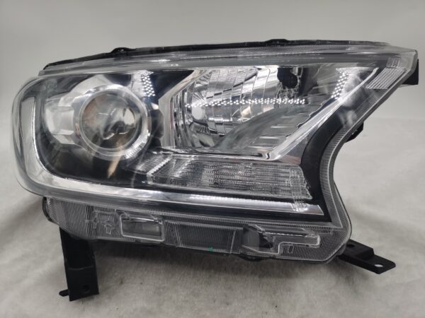 FORD EVEREST RANGER 2015-2019 LENS HALOGEN R.H.S HEADLIGHT ASSEMBLY