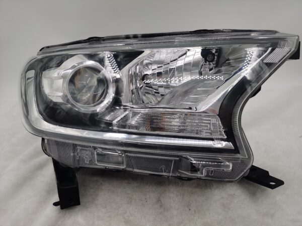 FORD EVEREST RANGER 2015-2019 LENS HALOGEN R.H.S HEADLIGHT ASSEMBLY