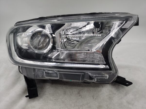 FORD EVEREST RANGER 2015-2019 LENS HALOGEN R.H.S HEADLIGHT ASSEMBLY