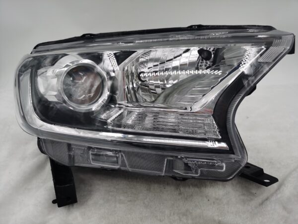 FORD EVEREST RANGER 2015-2019 LENS HALOGEN R.H.S HEADLIGHT ASSEMBLY