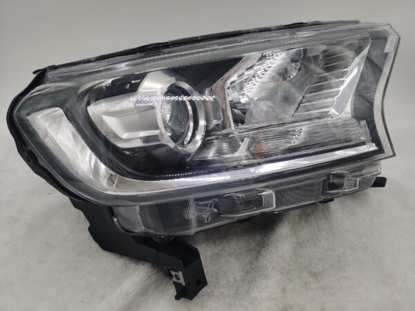 FORD EVEREST RANGER 2015-2019 LENS HALOGEN R.H.S HEADLIGHT ASSEMBLY