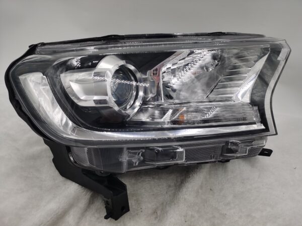 FORD EVEREST RANGER 2015-2019 LENS HALOGEN R.H.S HEADLIGHT ASSEMBLY