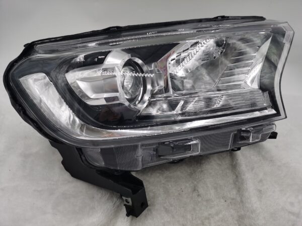 FORD EVEREST RANGER 2015-2019 LENS HALOGEN R.H.S HEADLIGHT ASSEMBLY