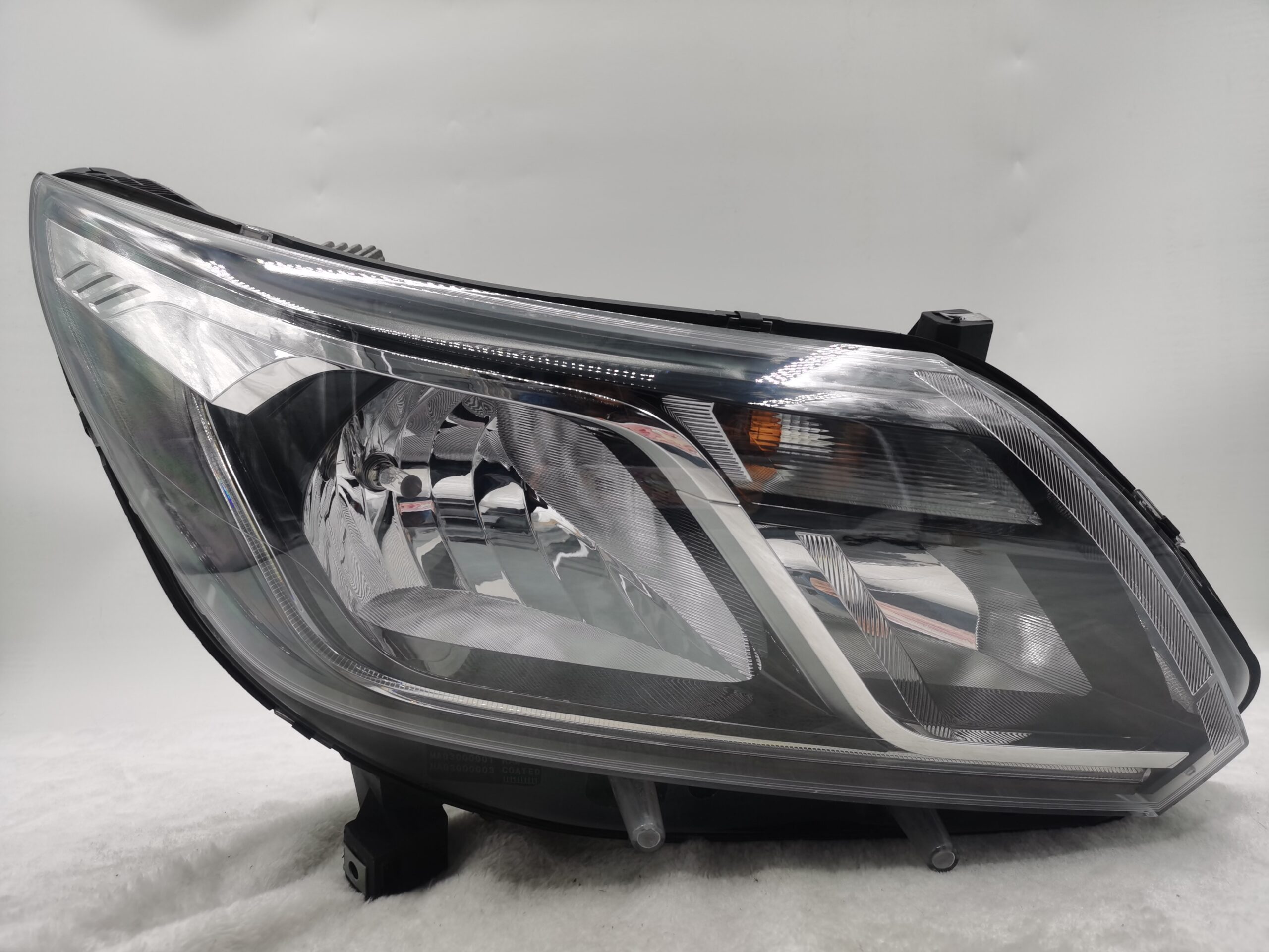 HOLDEN COLORADO 2016-2023 HALOGEN R.H.S HEADLIGHT ASSEMBLY