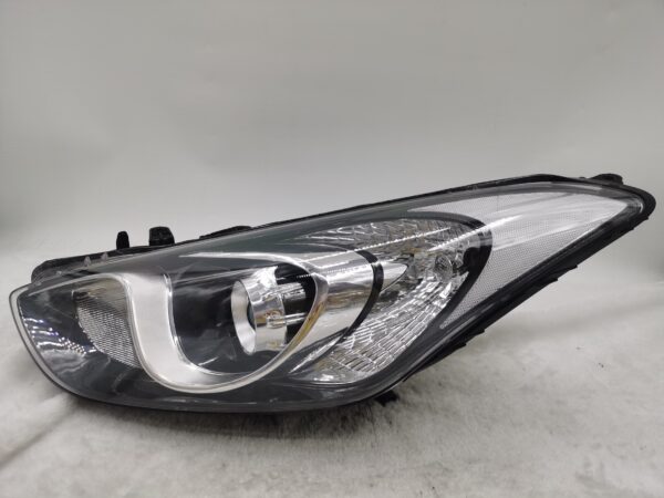 HYUNDAI I30 GD 2012-2016 HALOGEN L.H.S HEADLIGHT ASSEMBLY