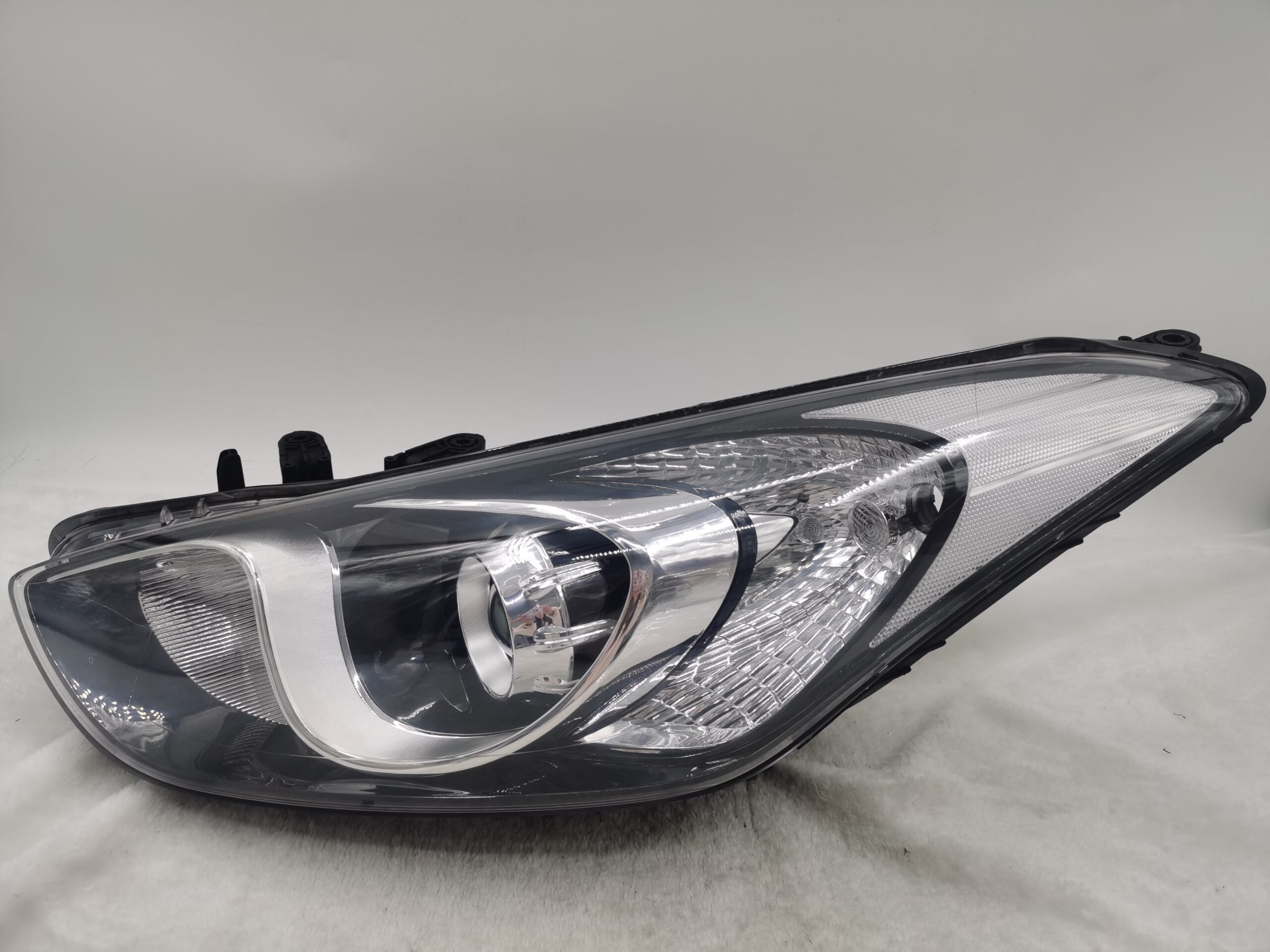 HYUNDAI I30 GD 2012-2016 HALOGEN L.H.S HEADLIGHT ASSEMBLY