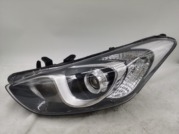 HYUNDAI I30 GD 2012-2016 HALOGEN L.H.S HEADLIGHT ASSEMBLY