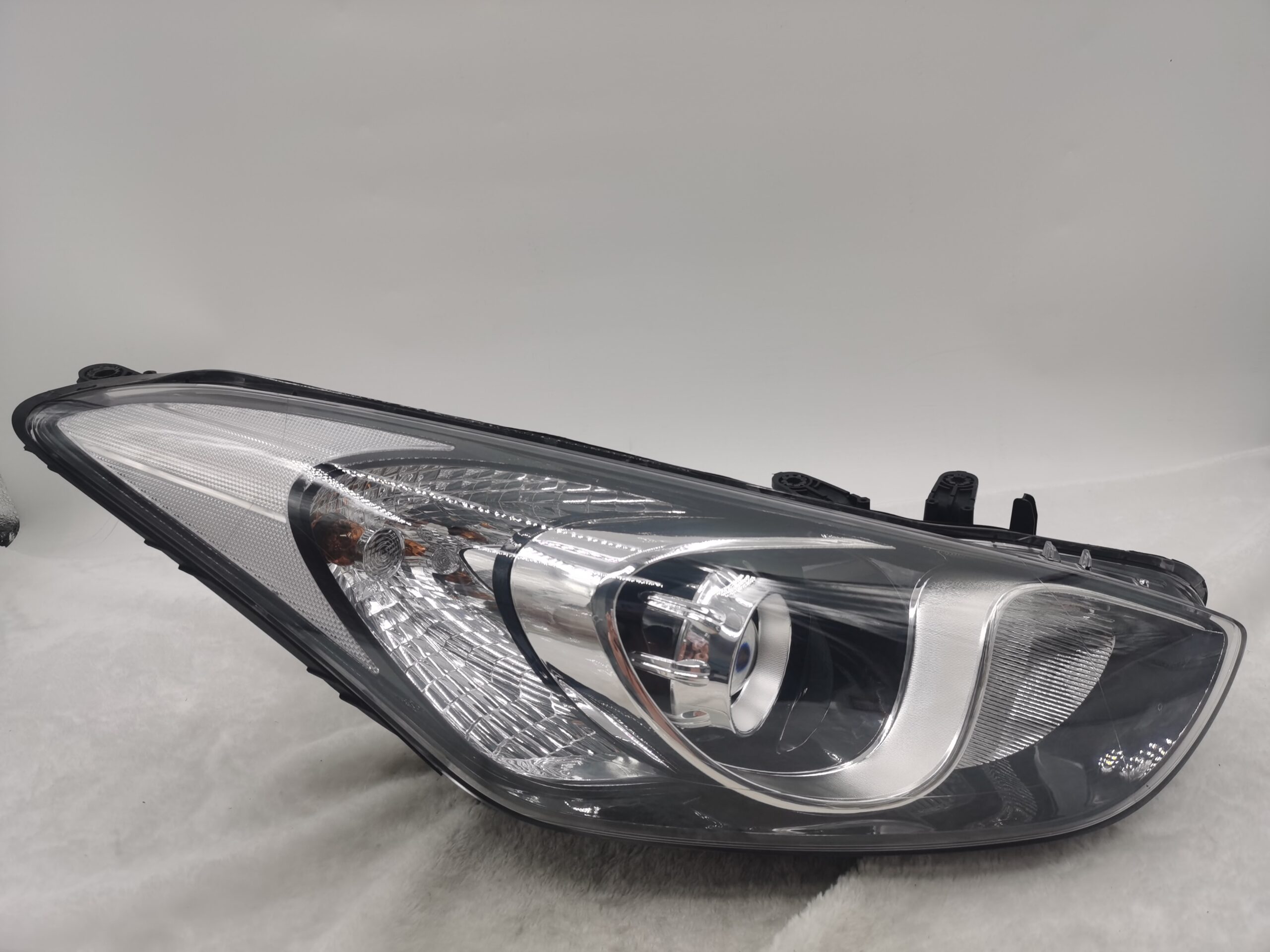 HYUNDAI I30 GD 2012-2016 HALOGEN R.H.S HEADLIGHT ASSEMBLY