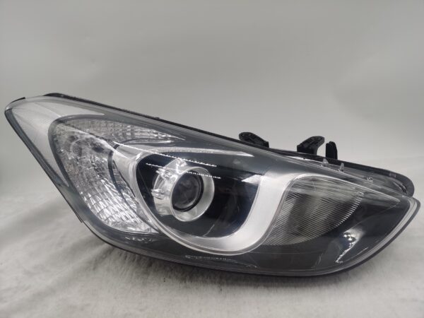 HYUNDAI I30 GD 2012-2016 HALOGEN R.H.S HEADLIGHT ASSEMBLY