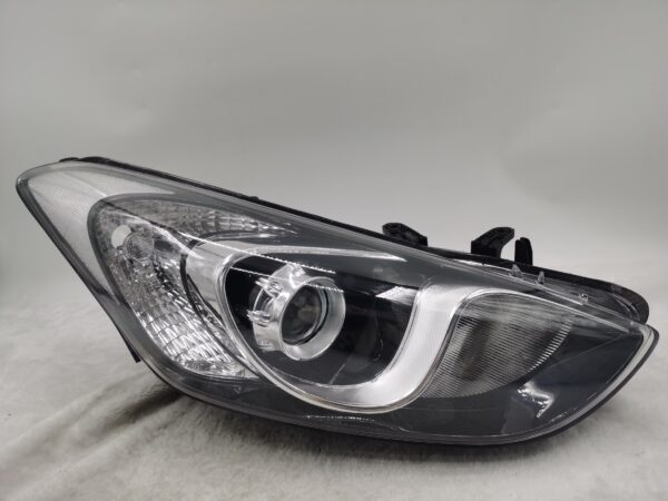 HYUNDAI I30 GD 2012-2016 HALOGEN R.H.S HEADLIGHT ASSEMBLY