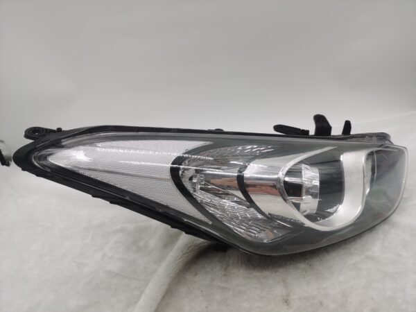 HYUNDAI I30 GD 2012-2016 HALOGEN R.H.S HEADLIGHT ASSEMBLY