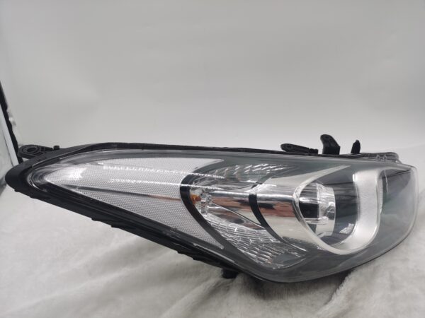 HYUNDAI I30 GD 2012-2016 HALOGEN R.H.S HEADLIGHT ASSEMBLY