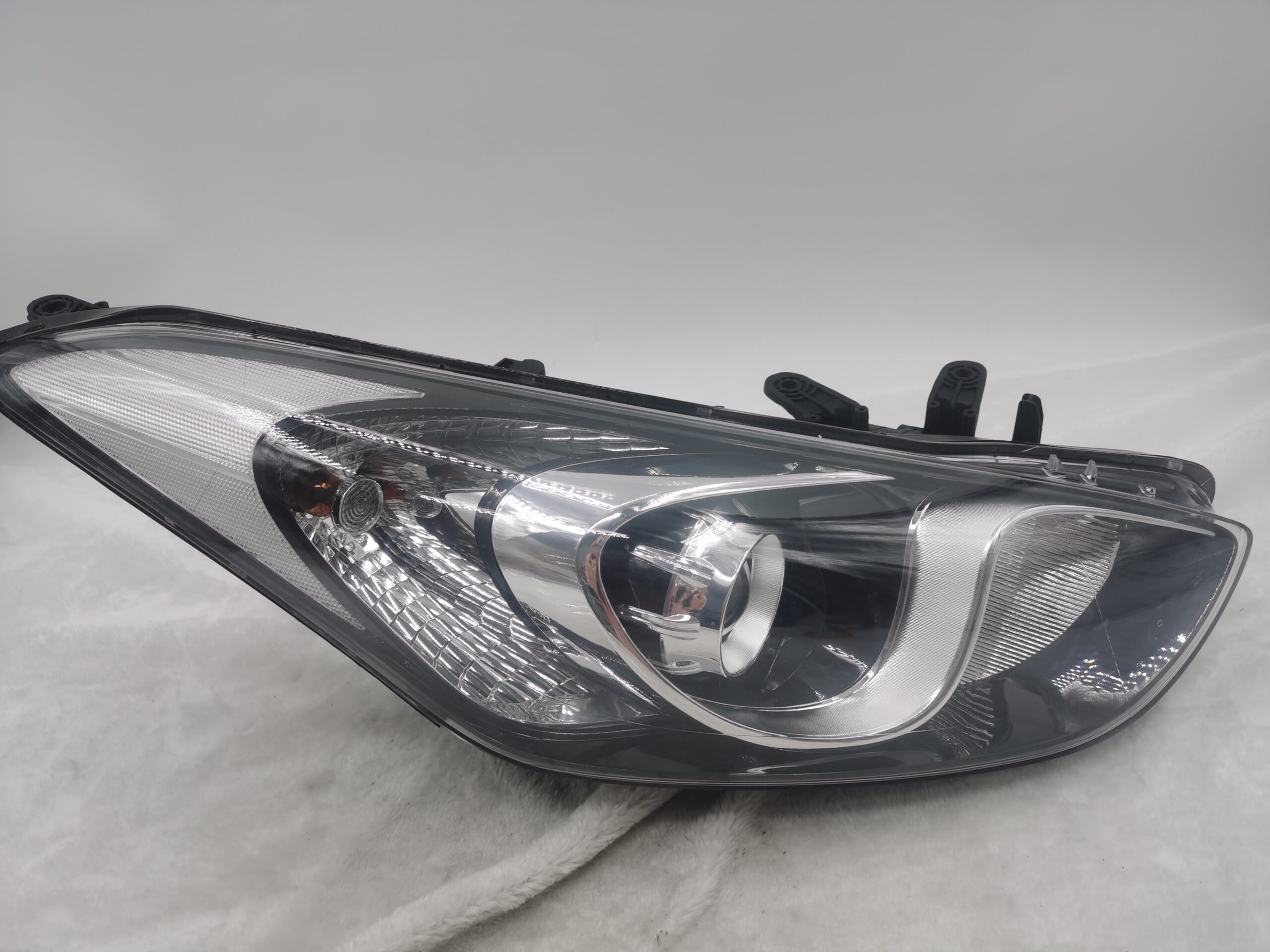 HYUNDAI I30 GD 2012-2016 XENON R.H.S HEADLIGHT ASSEMBLY