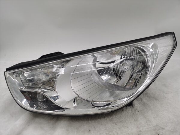 HYUNDAI IX35 SE 2013-2015 HALOGEN L.H.S HEADLIGHT ASSEMBLY