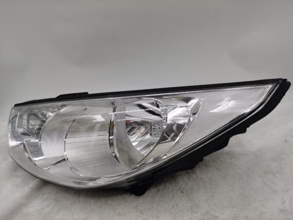 HYUNDAI IX35 SE 2013-2015 HALOGEN L.H.S HEADLIGHT ASSEMBLY